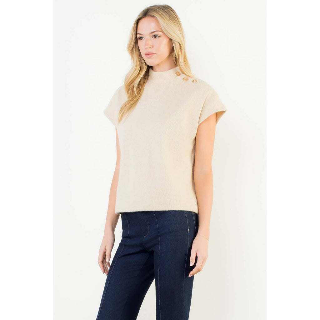 Ali button shoulder top
