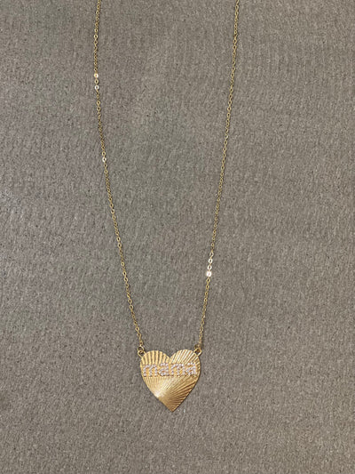 Mama heart necklace