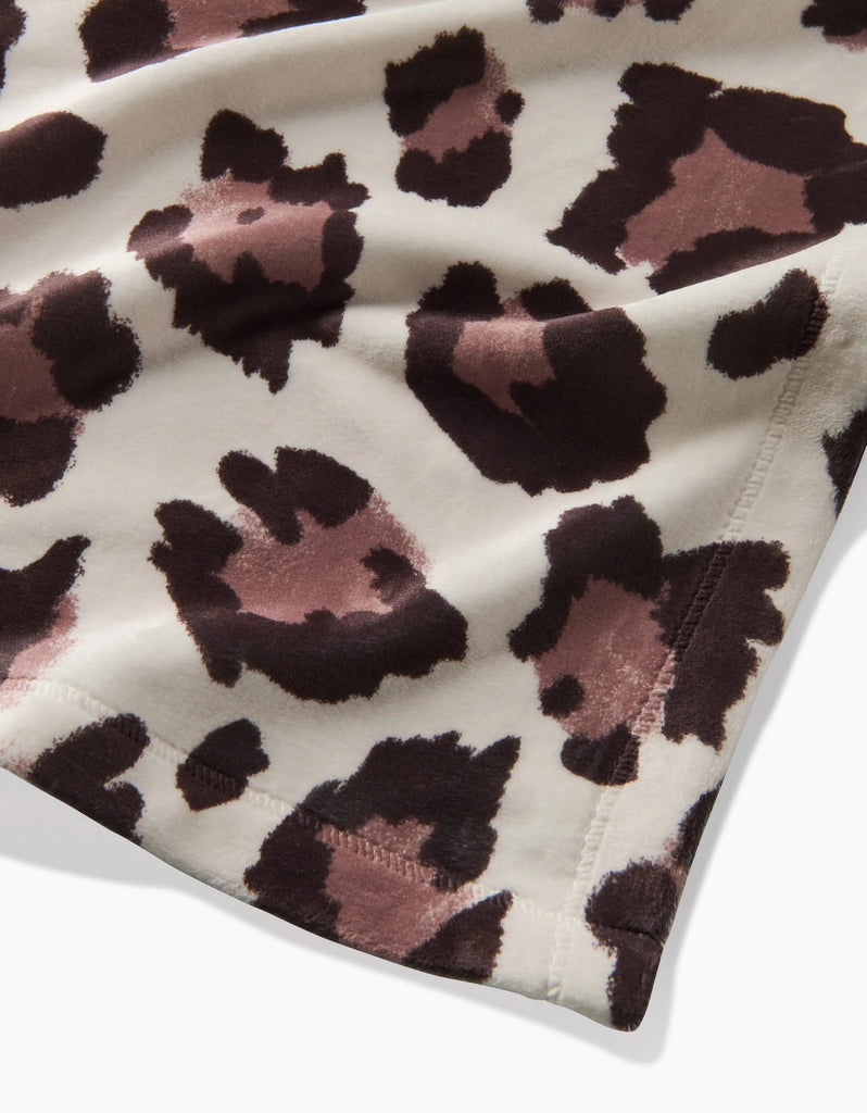 Geometry cheetah butter blanket