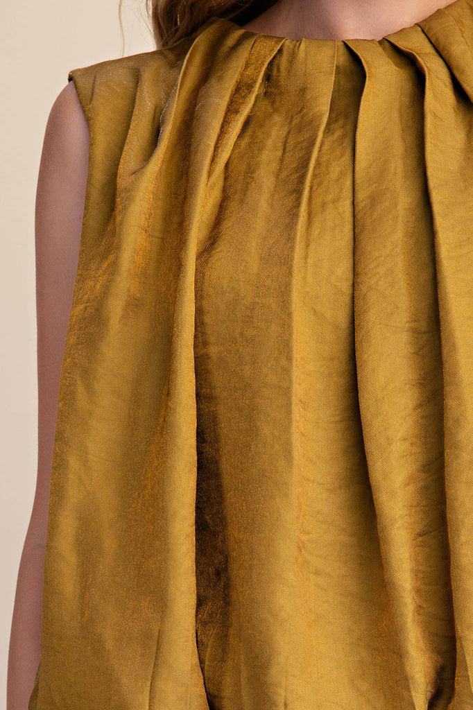 Sleeveless Pleated Balloon Top