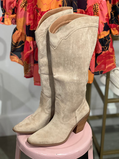 Classy boot- beige