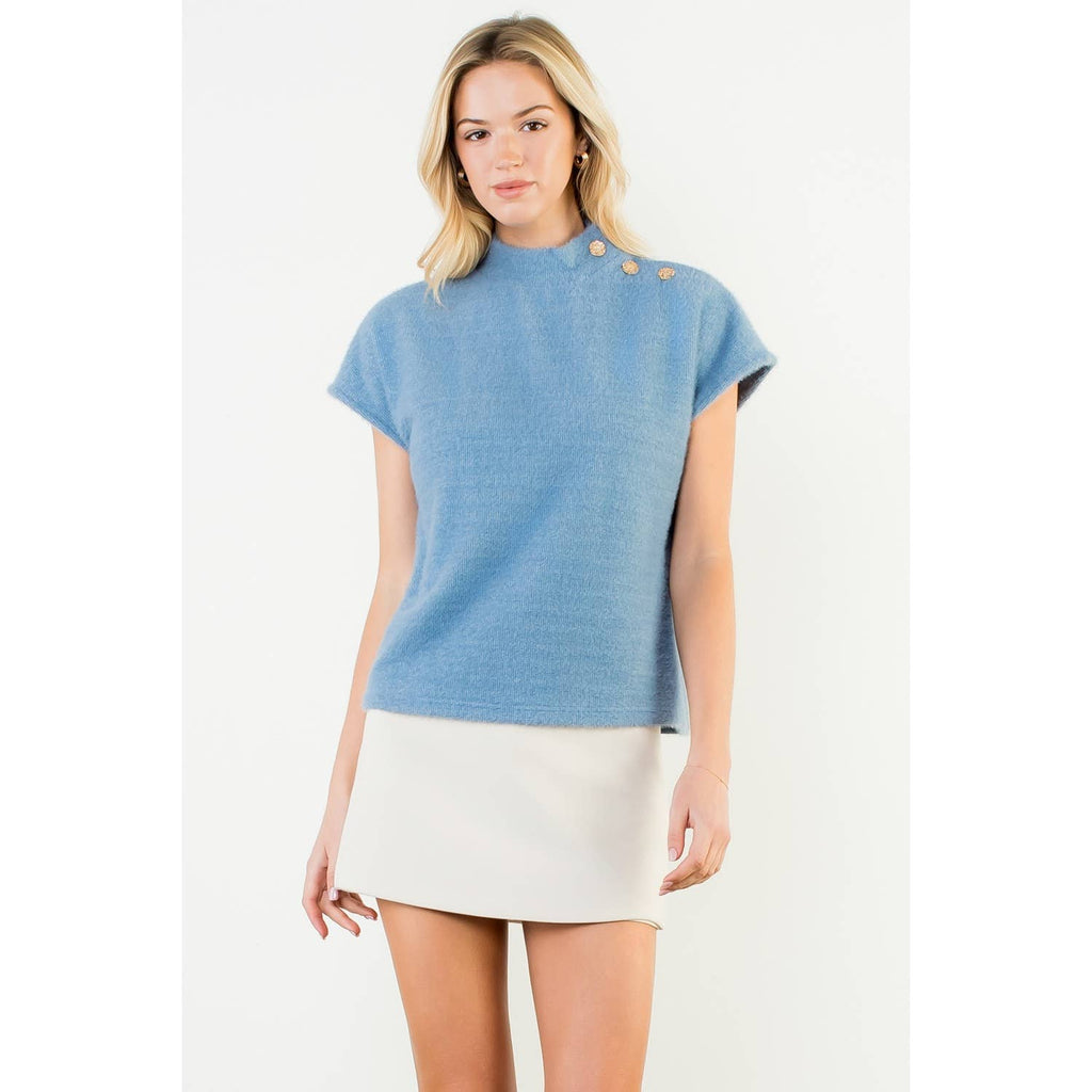 Ali button shoulder top