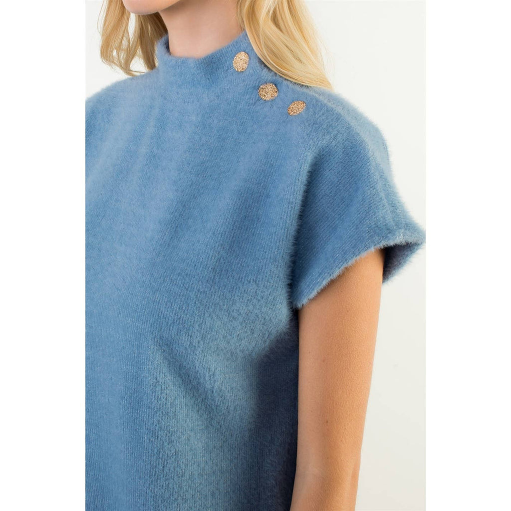 Ali button shoulder top