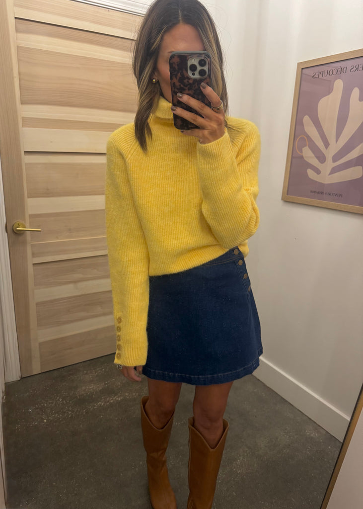 Button detail denim skirt