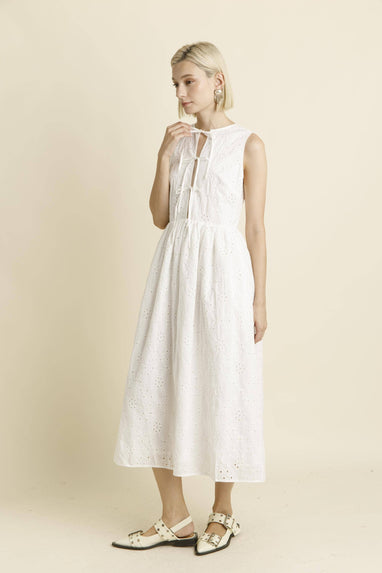 CONTRAST BINDING EYELET DRESS