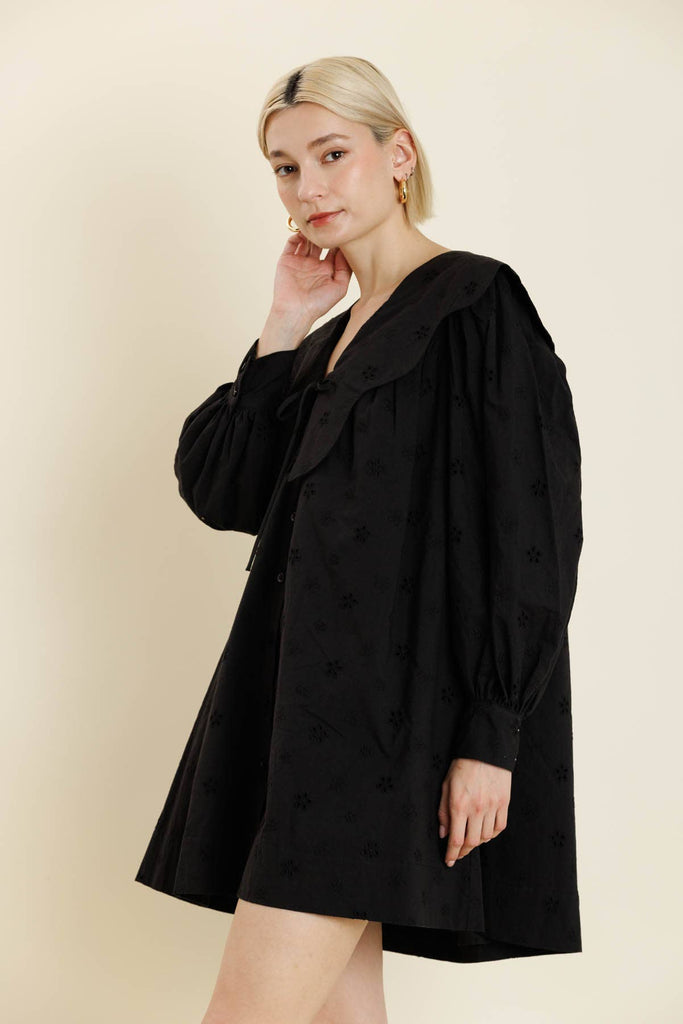 Black scallop collar mini dress